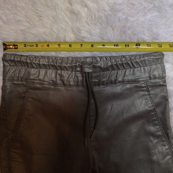 BEVY FLOG Metallic Gray Pants - Picture 10 of 13